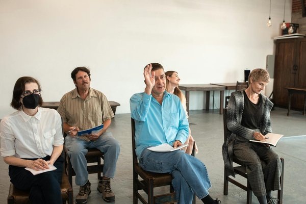 Uk business strategies: navigating management challenges in the post-pandemic era